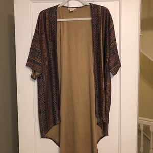 Short-Sleeved Aztec Print Kimono